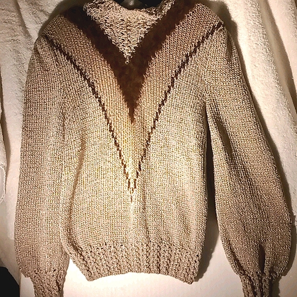 Hand Knits by Beness Cashmere, wool,& fur  Sweater - Picture 1 of 6